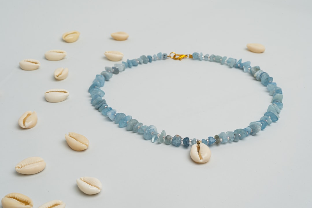 Beach Chic: Embrace Summer with a Trendy Shell Necklace